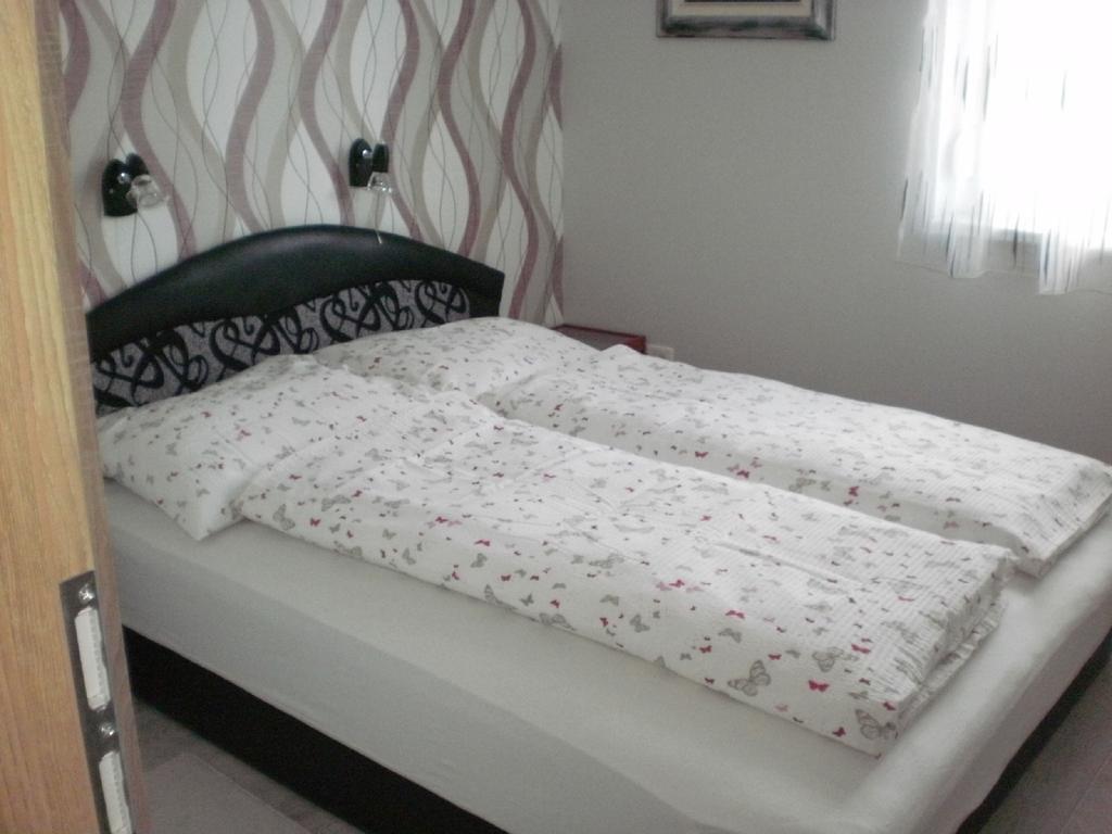 Apartamento Molni Balatonfůzfő Exterior foto